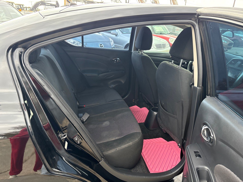 2019 Nissan Versa Image 20