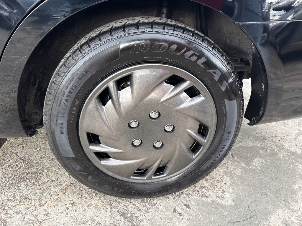 2019 Nissan Versa Image 31