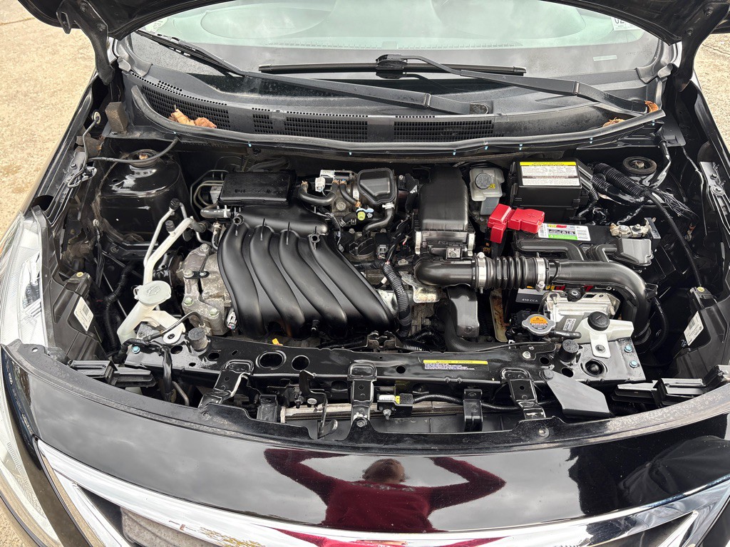 2019 Nissan Versa Image 35