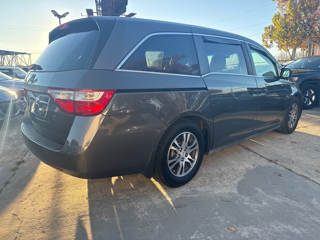2012 Honda Odyssey Image 5