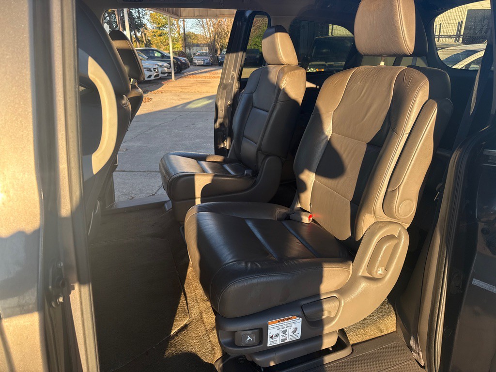 2012 Honda Odyssey Image 10