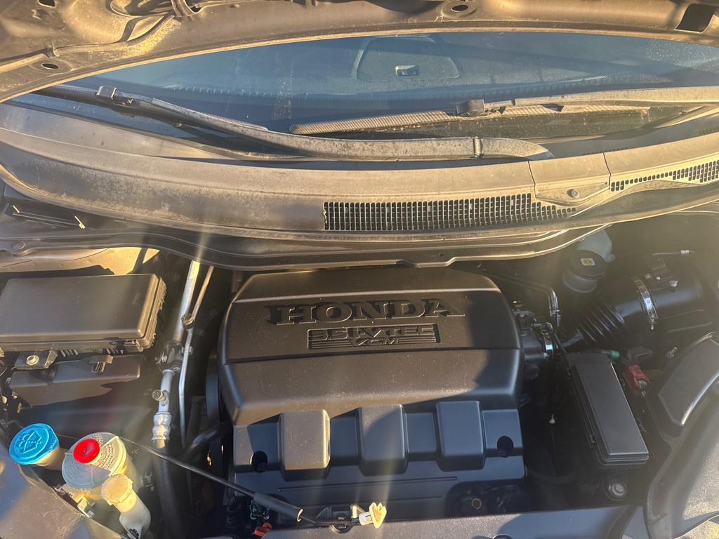 2012 Honda Odyssey Image 35