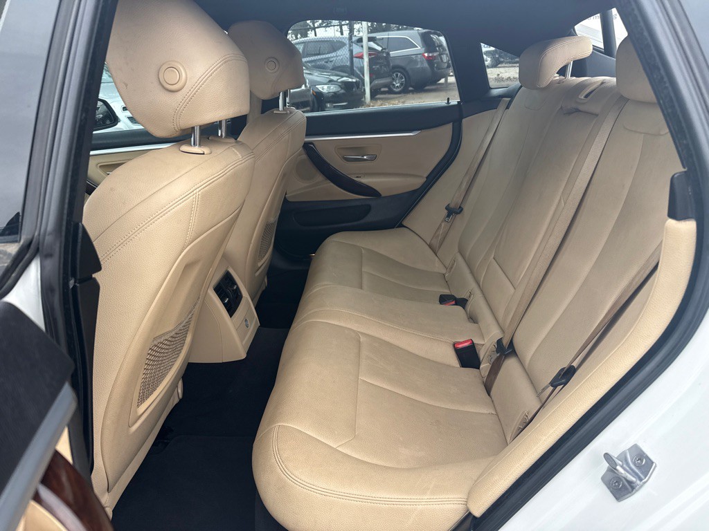 2017 BMW 4 Series Image 9