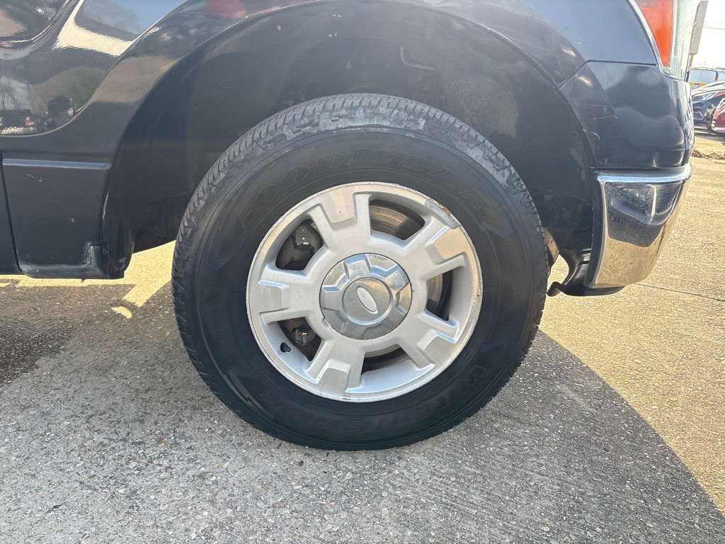 2011 Ford F-150 Image 28