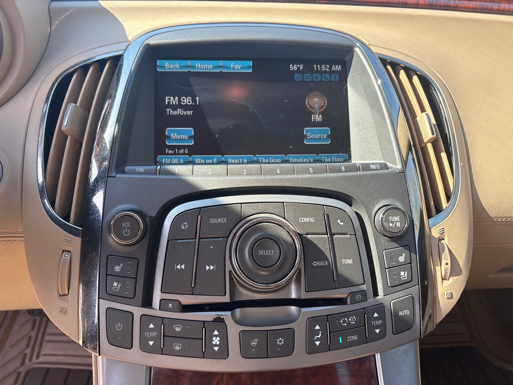 2012 Buick Lacrosse Image 11