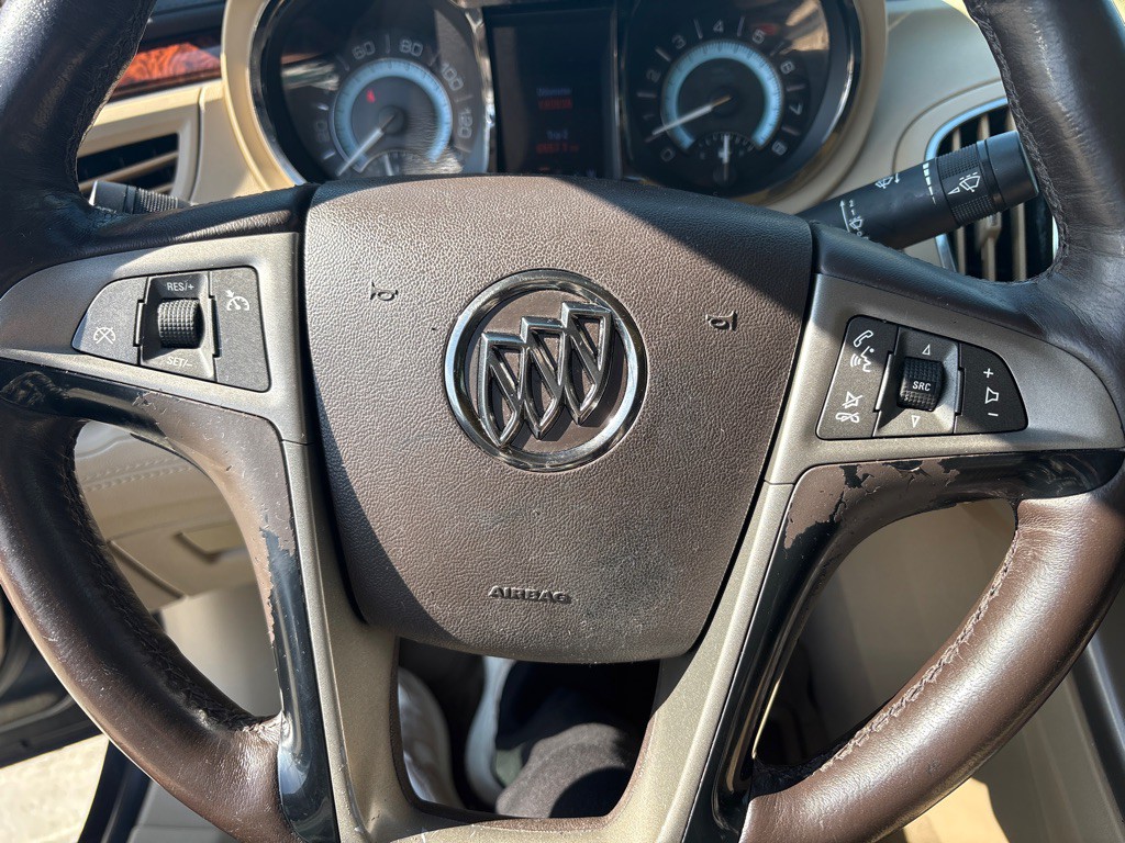 2012 Buick Lacrosse Image 13