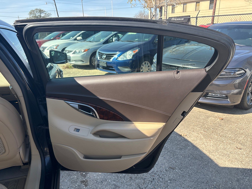 2012 Buick Lacrosse Image 21