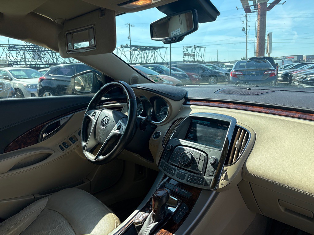 2012 Buick Lacrosse Image 24