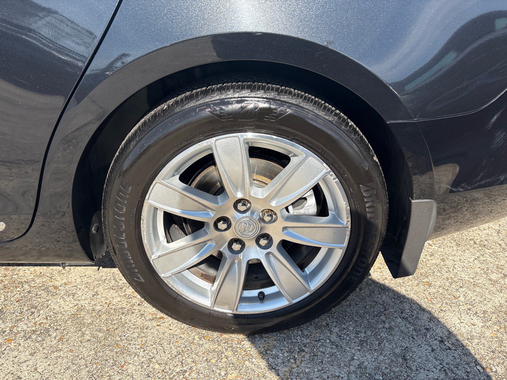 2012 Buick Lacrosse Image 31