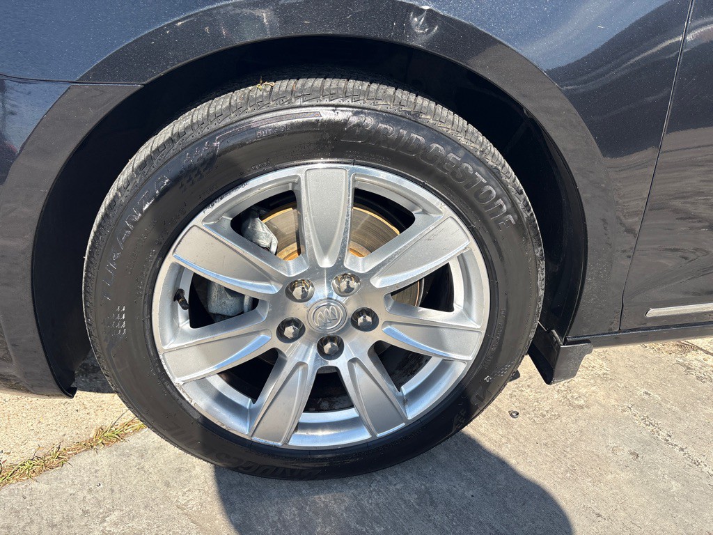 2012 Buick Lacrosse Image 33