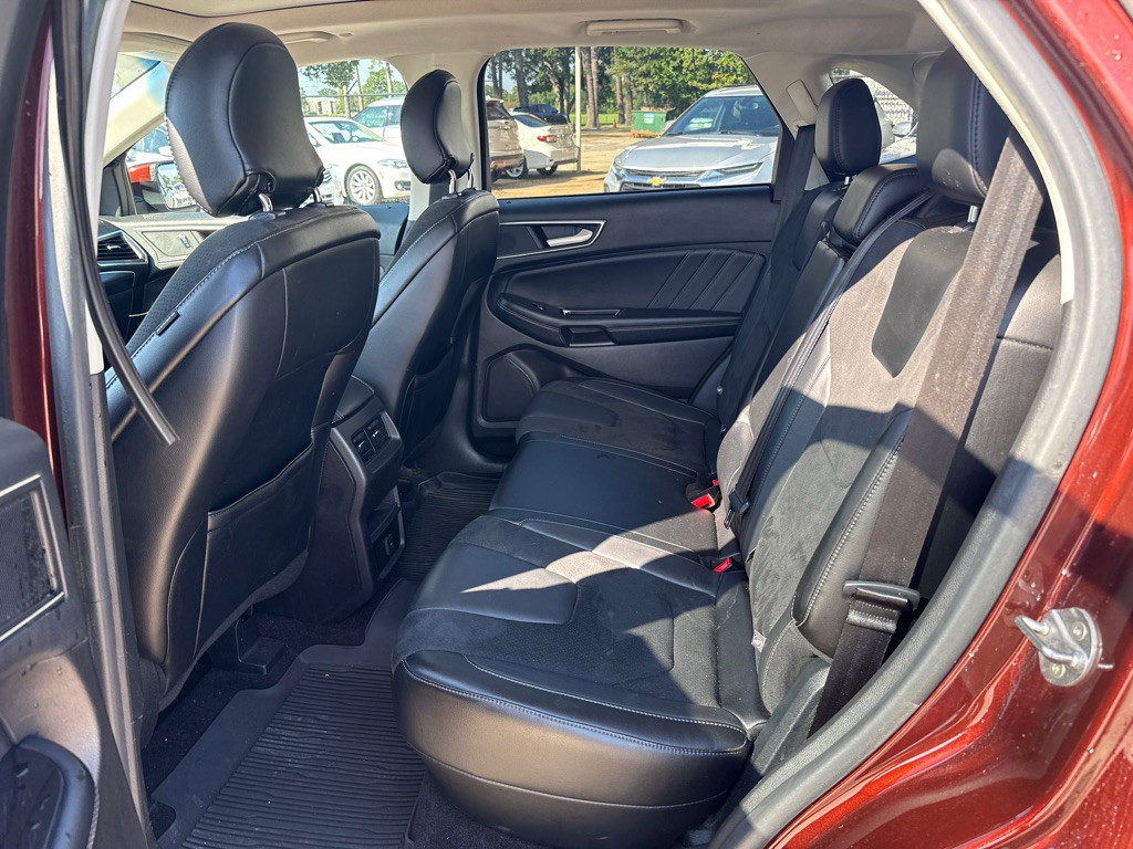 2015 Ford Edge Image 11