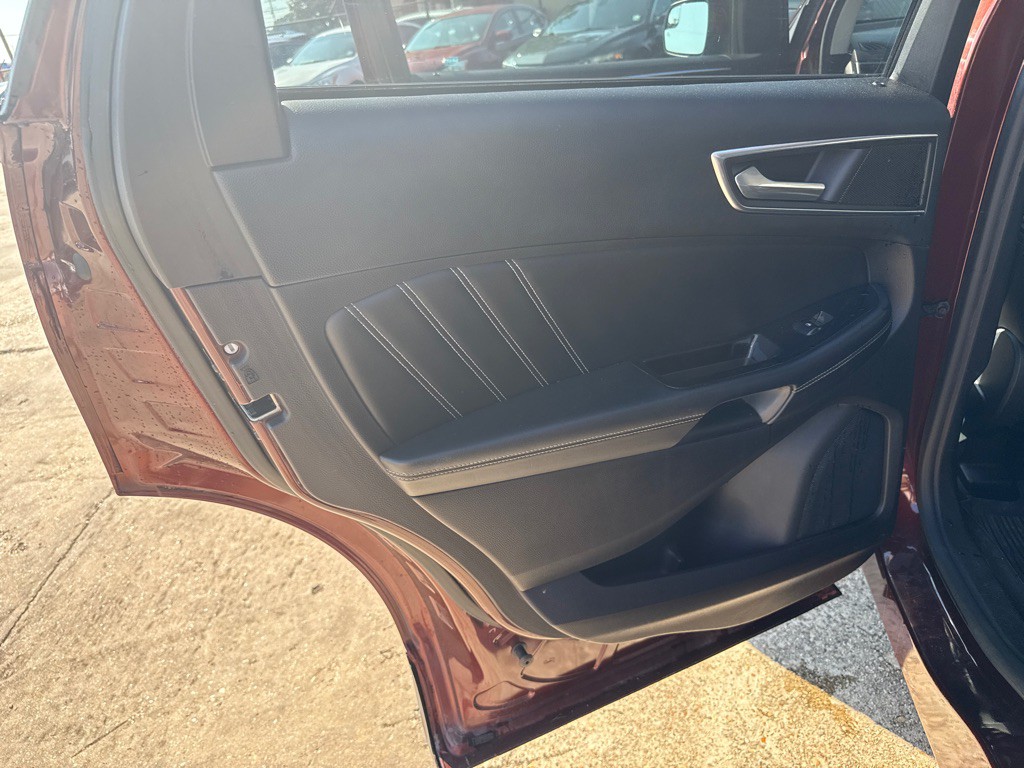 2015 Ford Edge Image 23