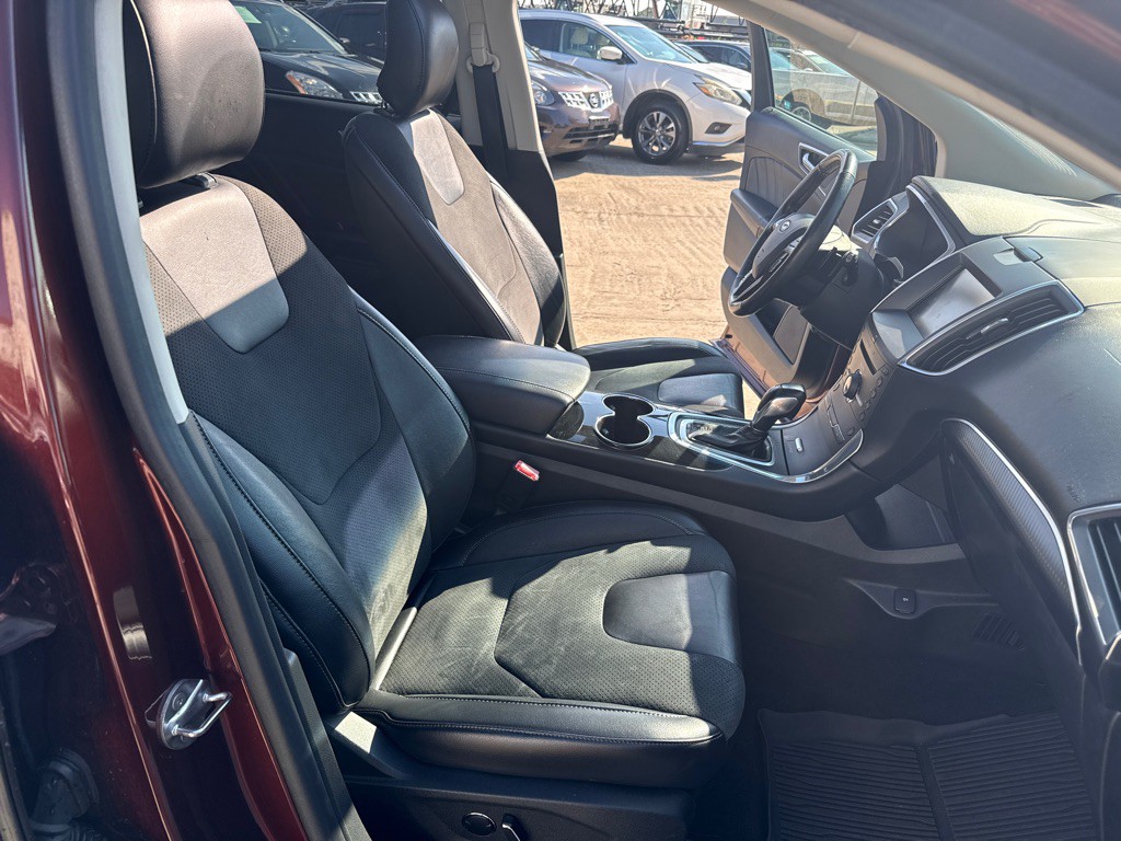 2015 Ford Edge Image 28