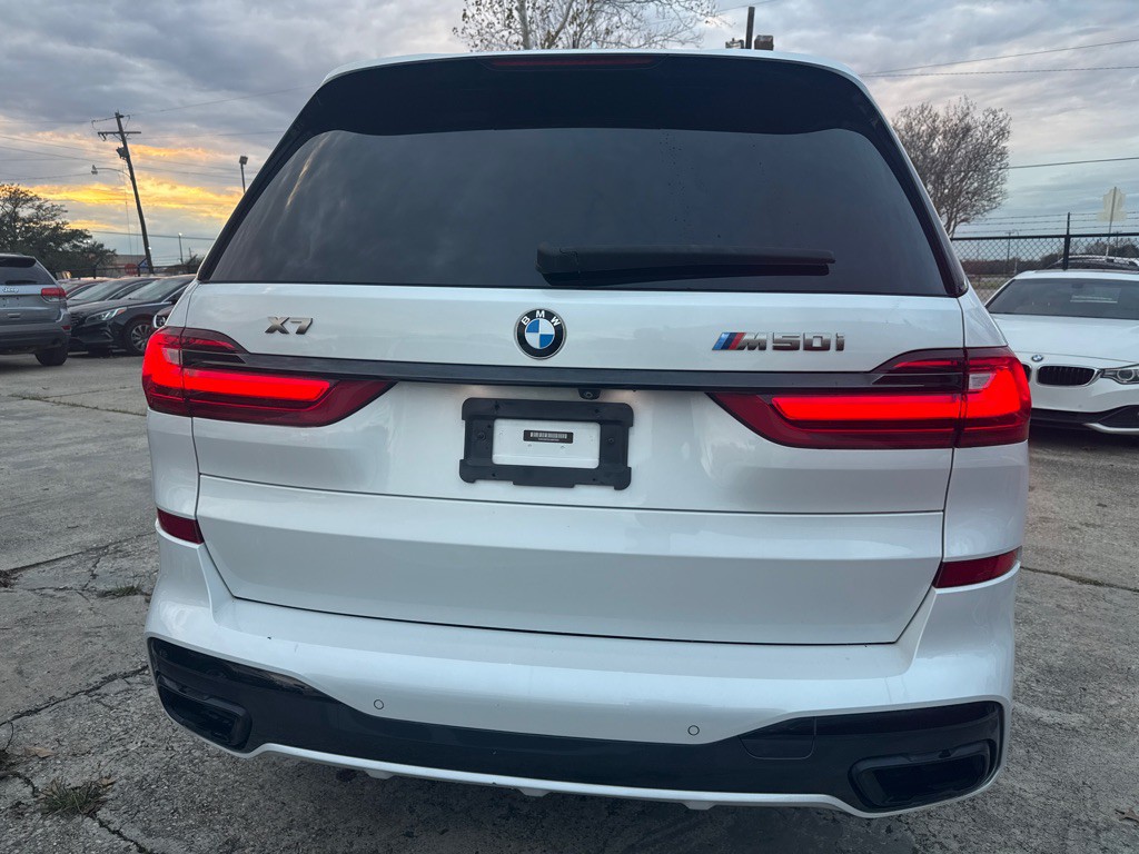 2020 BMW X7 Image 7