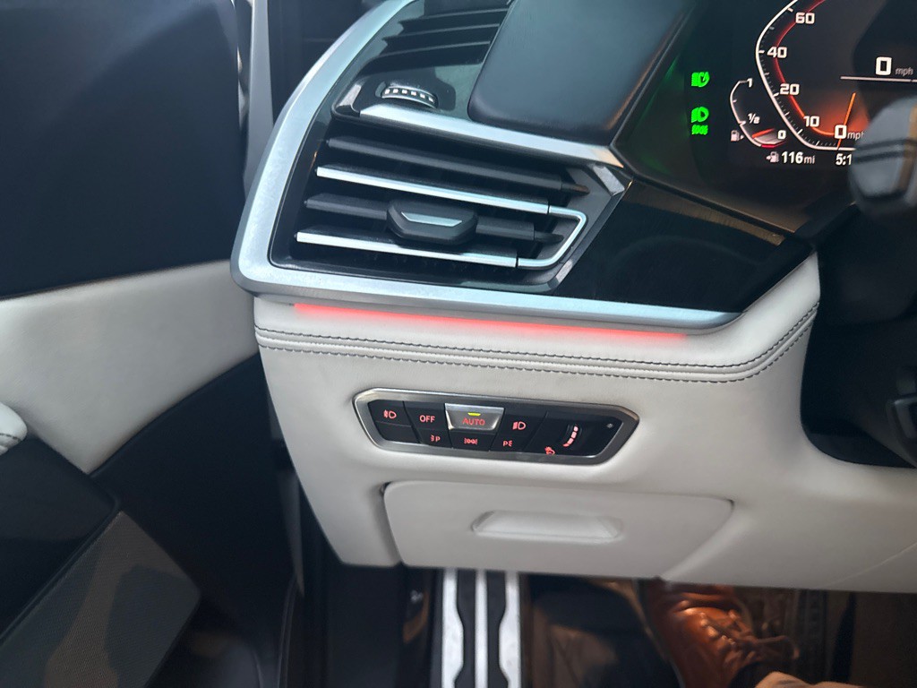 2020 BMW X7 Image 20