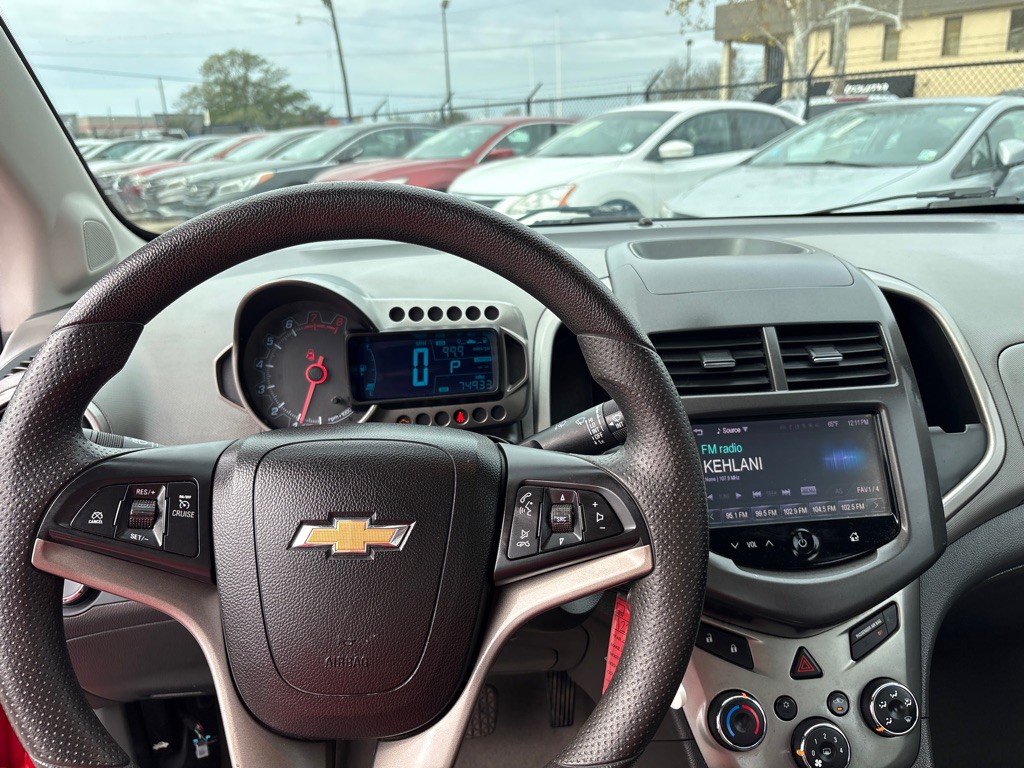 2015 Chevrolet Sonic Image 10