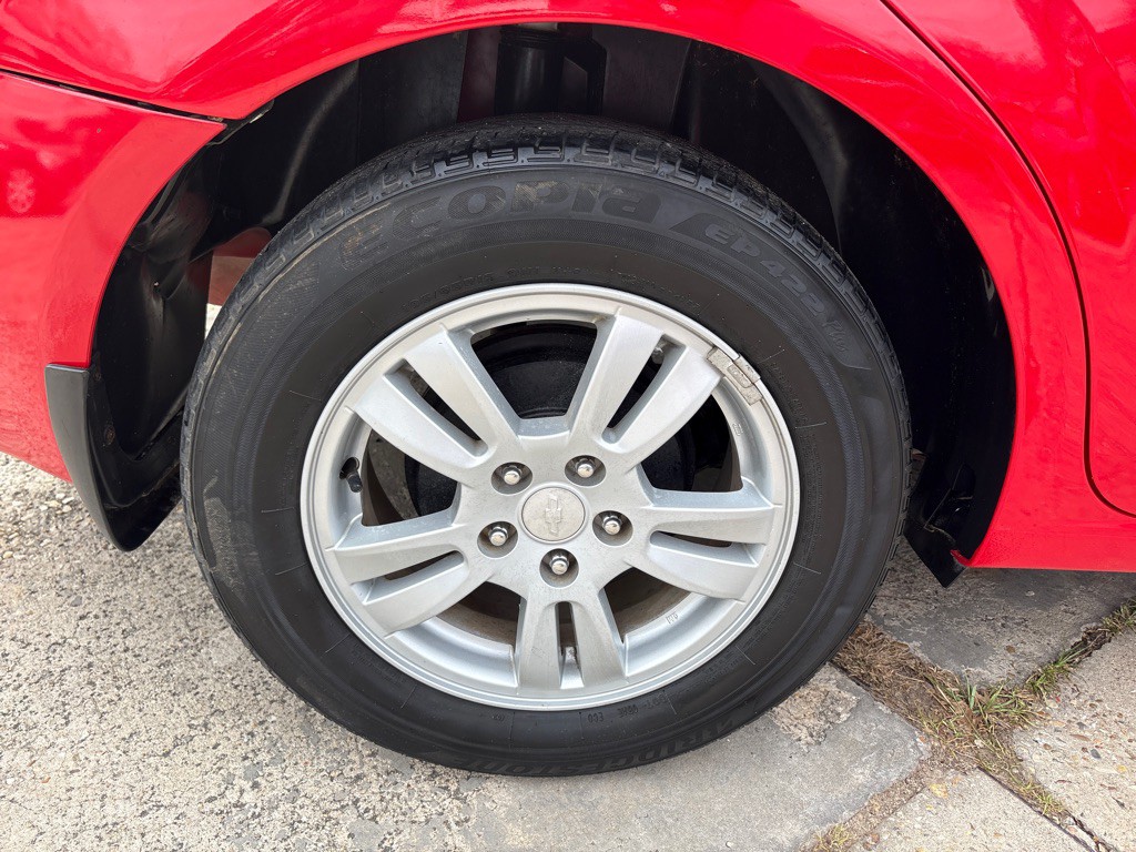 2015 Chevrolet Sonic Image 28