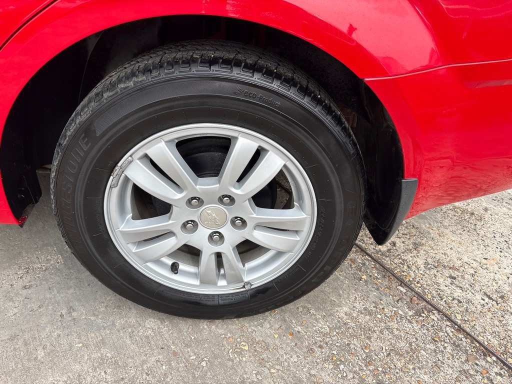 2015 Chevrolet Sonic Image 30