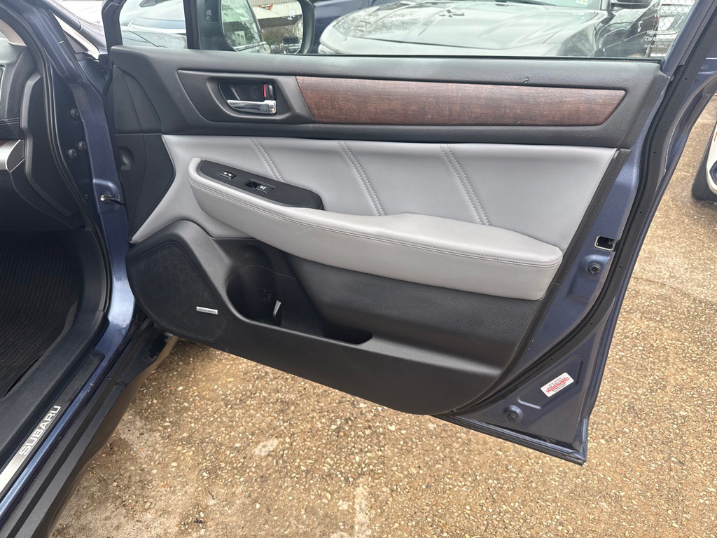 2018 Subaru Outback Image 32