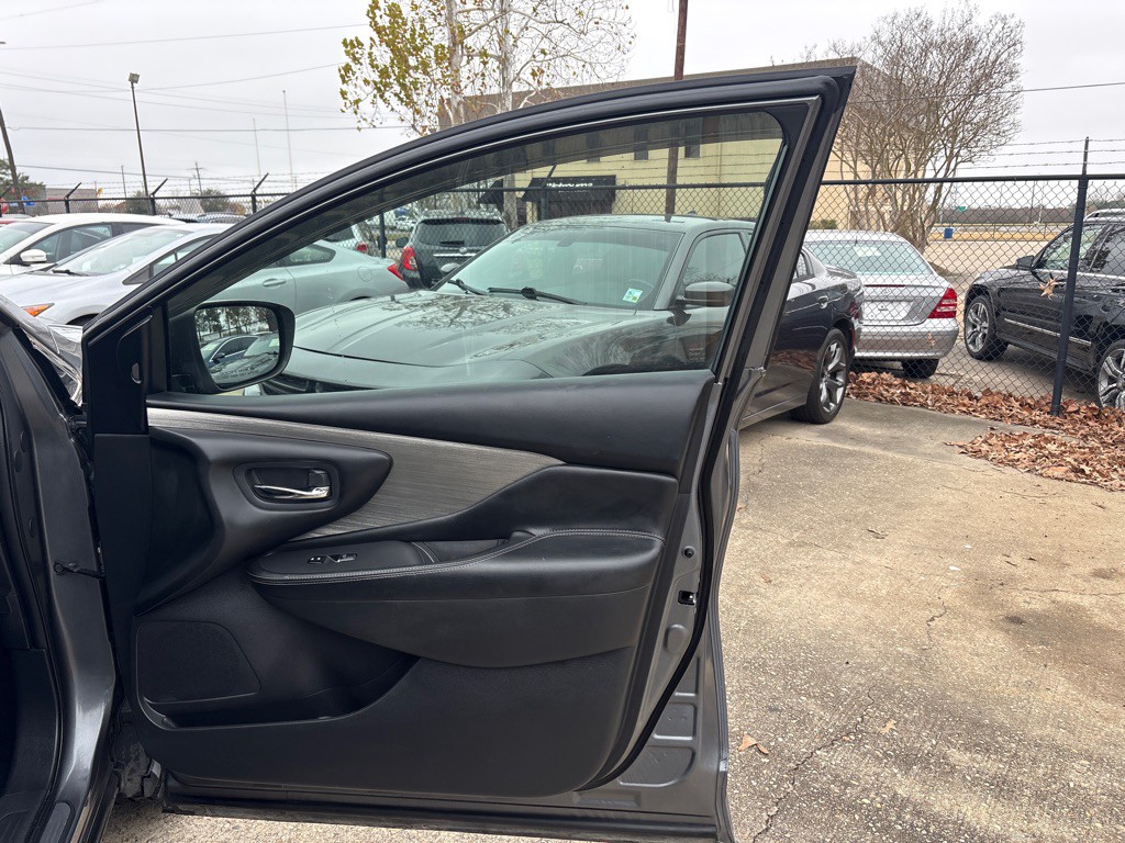 2017 Nissan Murano Image 27