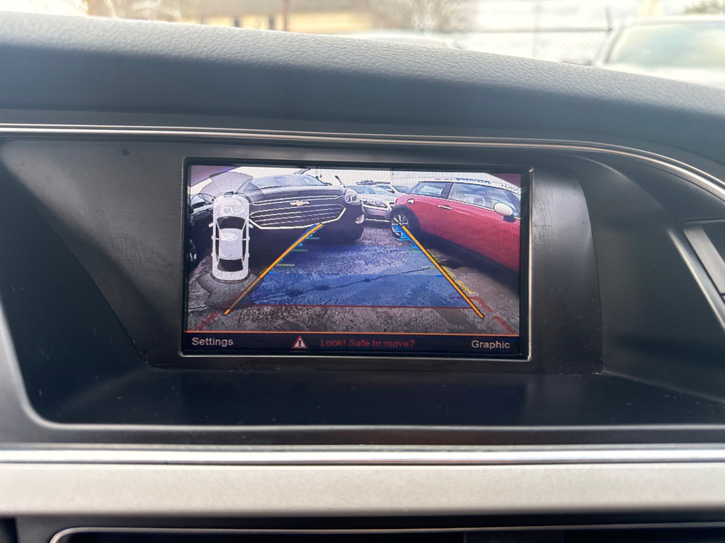 2016 Audi A4 Image 17