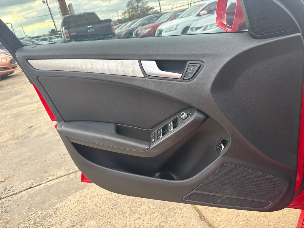 2016 Audi A4 Image 23