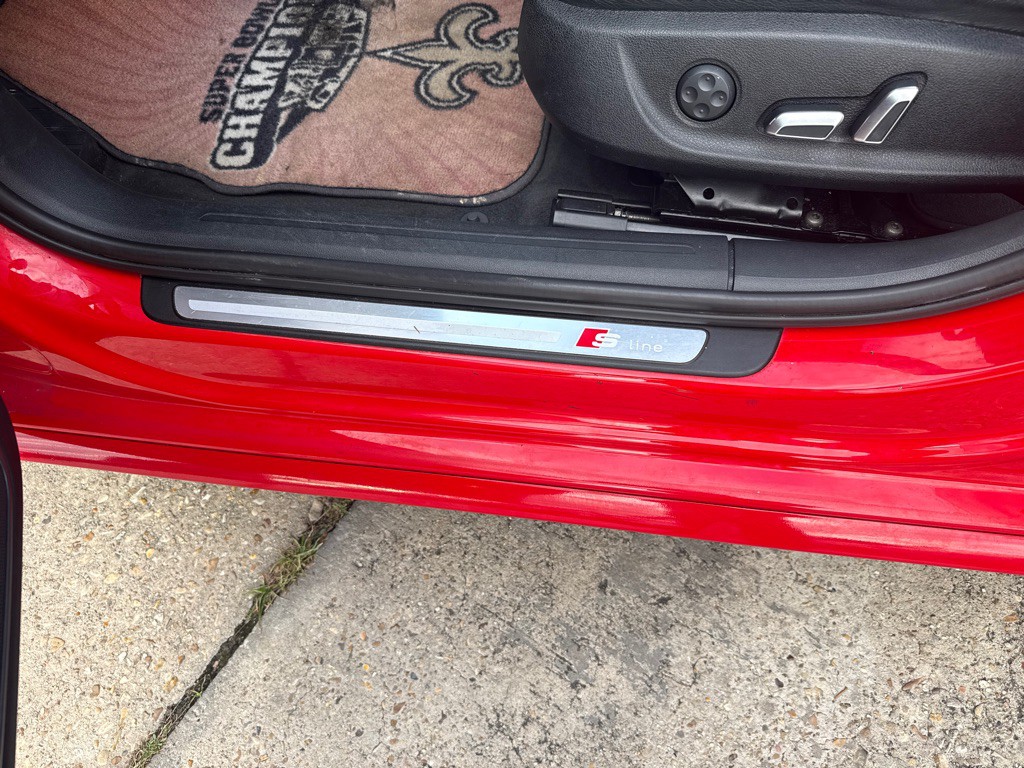 2016 Audi A4 Image 26