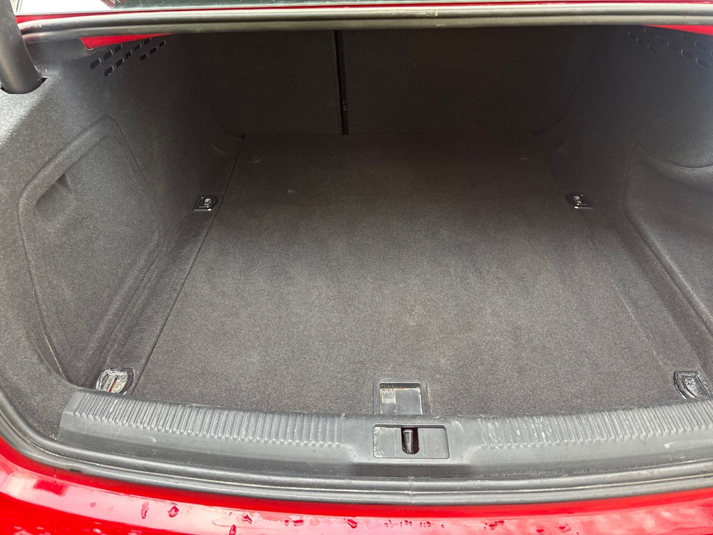 2016 Audi A4 Image 39