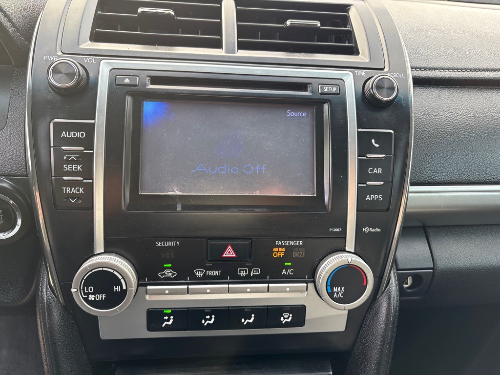 2013 Toyota Camry Image 11