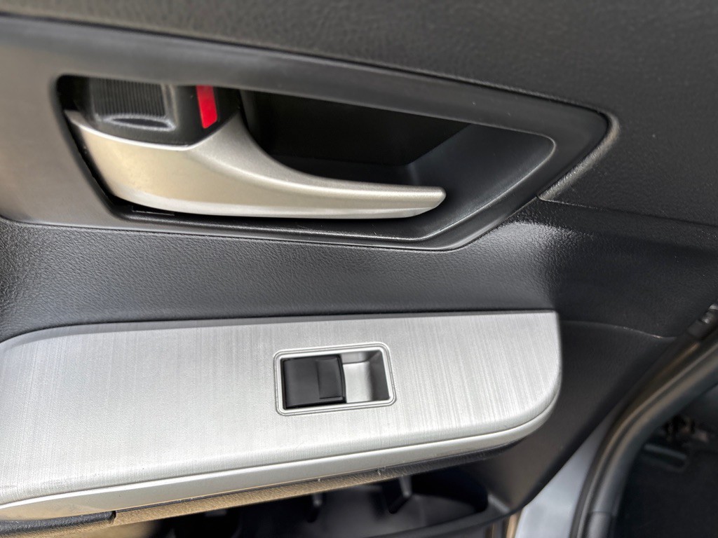 2013 Toyota Camry Image 19