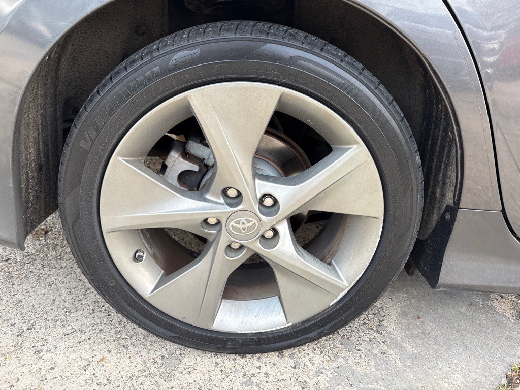 2013 Toyota Camry Image 28