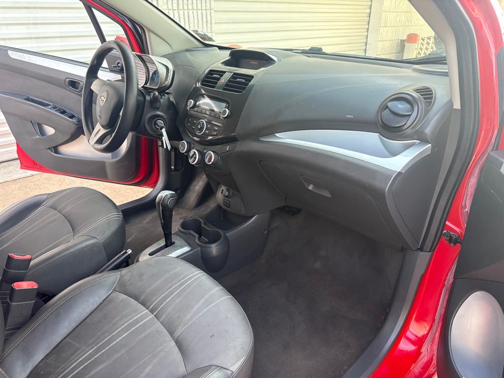 2015 Chevrolet Spark Image 14