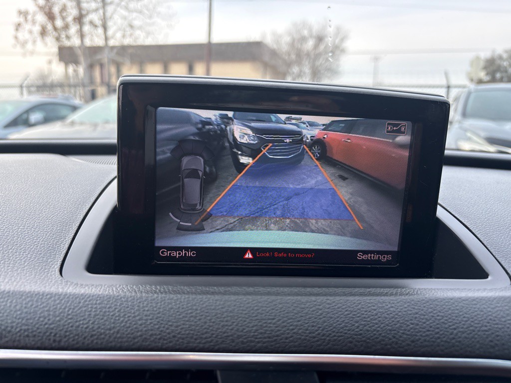 2016 Audi Q3 Image 12