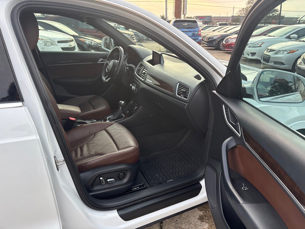 2016 Audi Q3 Image 26