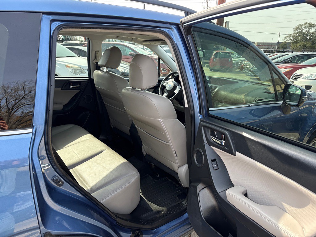 2015 Subaru Forester Image 21