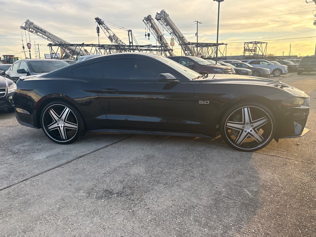 2018 Ford Mustang Image 5