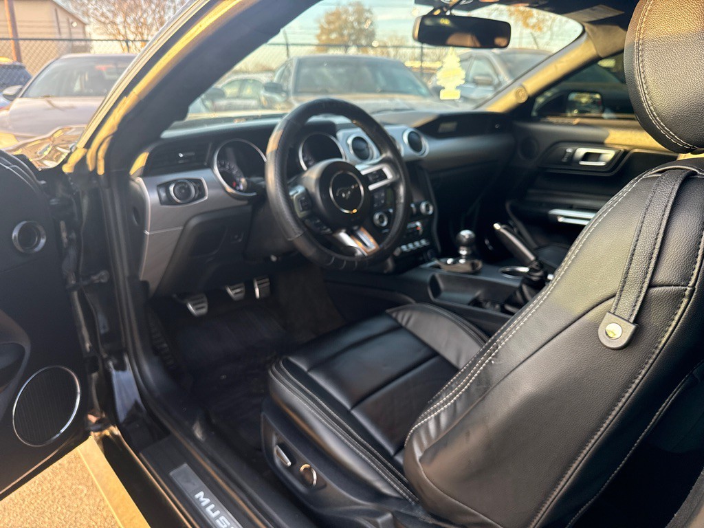 2018 Ford Mustang Image 11