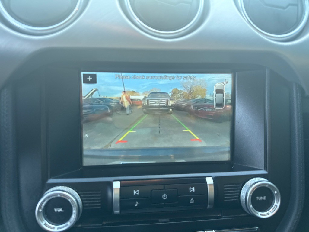 2018 Ford Mustang Image 24