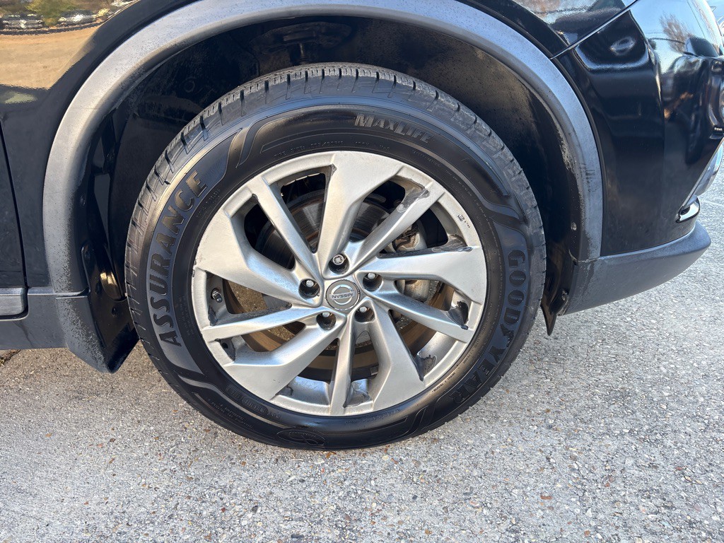 2014 Nissan Rogue Image 29