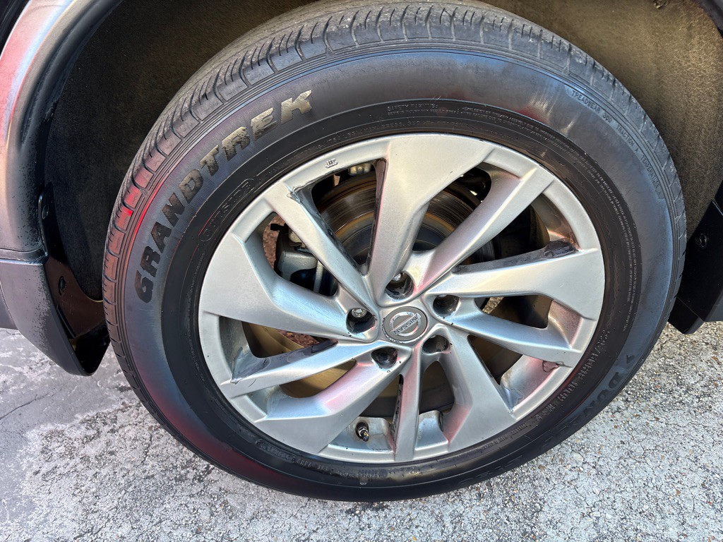 2014 Nissan Rogue Image 31