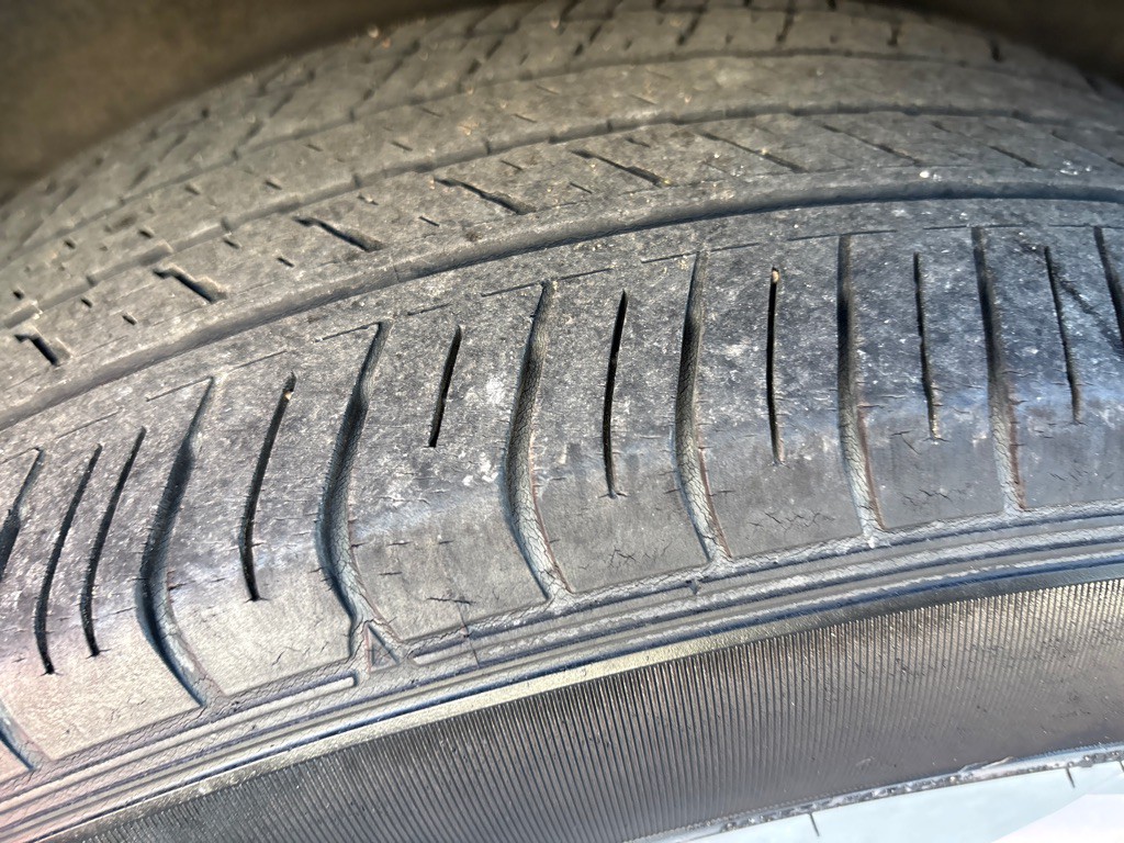 2014 Nissan Rogue Image 32