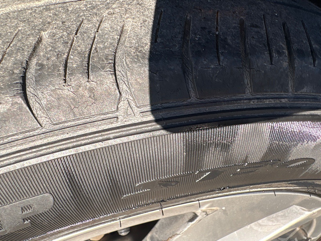 2014 Nissan Rogue Image 34