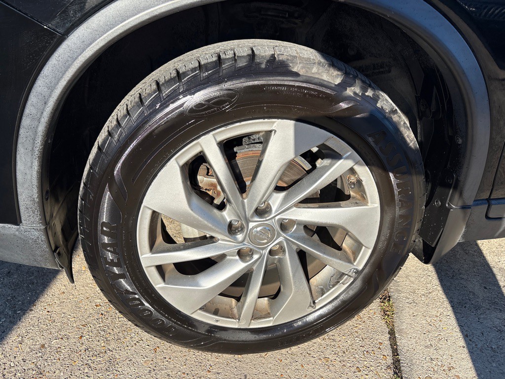 2014 Nissan Rogue Image 35