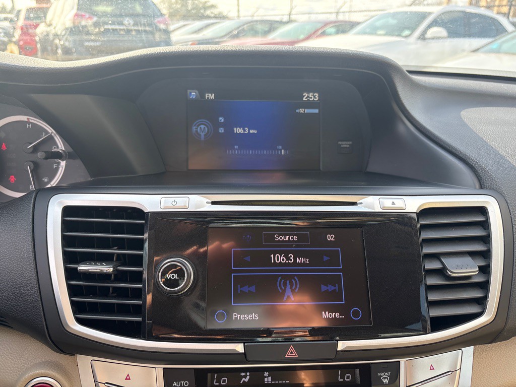 2014 Honda Accord Image 11