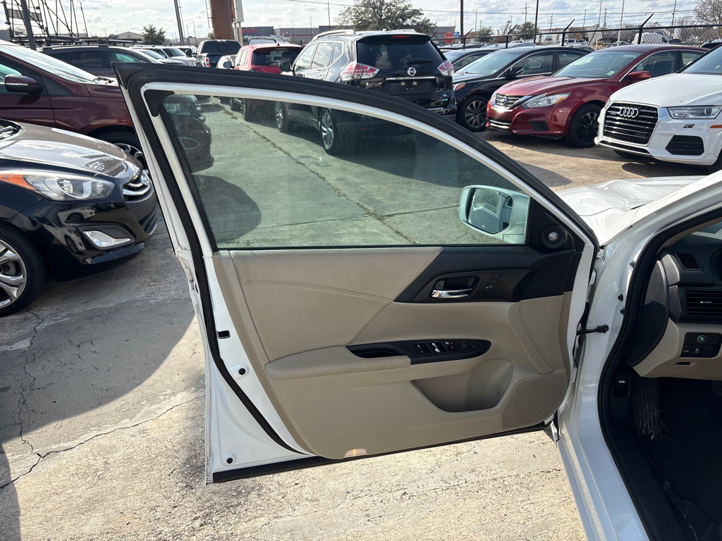 2014 Honda Accord Image 14