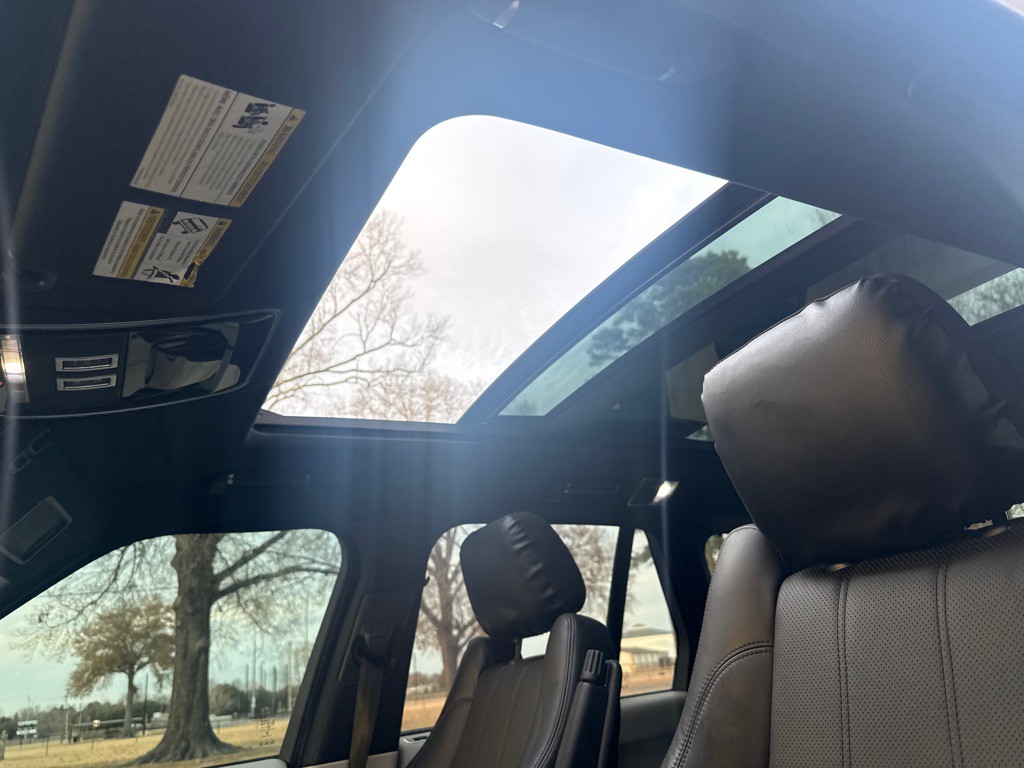 2014 Land Rover Range Rover Image 14