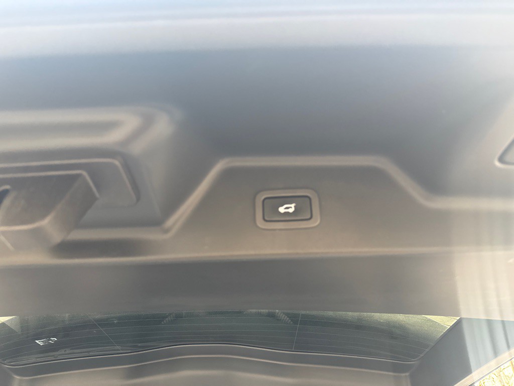 2014 Land Rover Range Rover Image 25