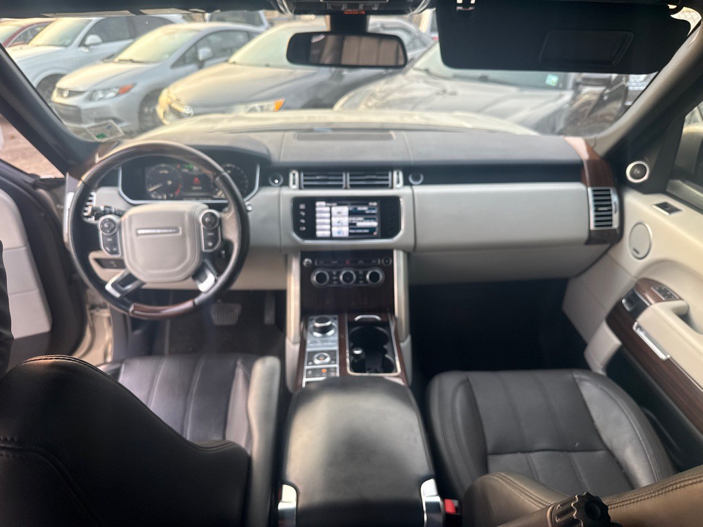 2014 Land Rover Range Rover Image 13