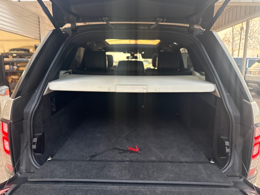 2014 Land Rover Range Rover Image 23