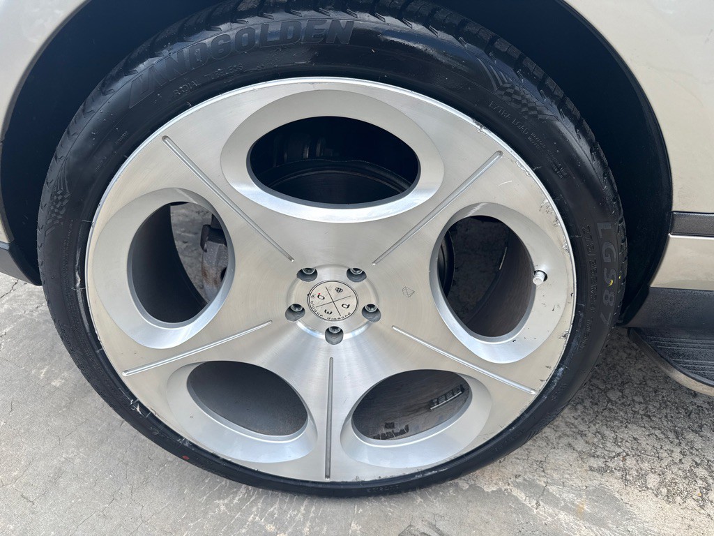 2014 Land Rover Range Rover Image 39